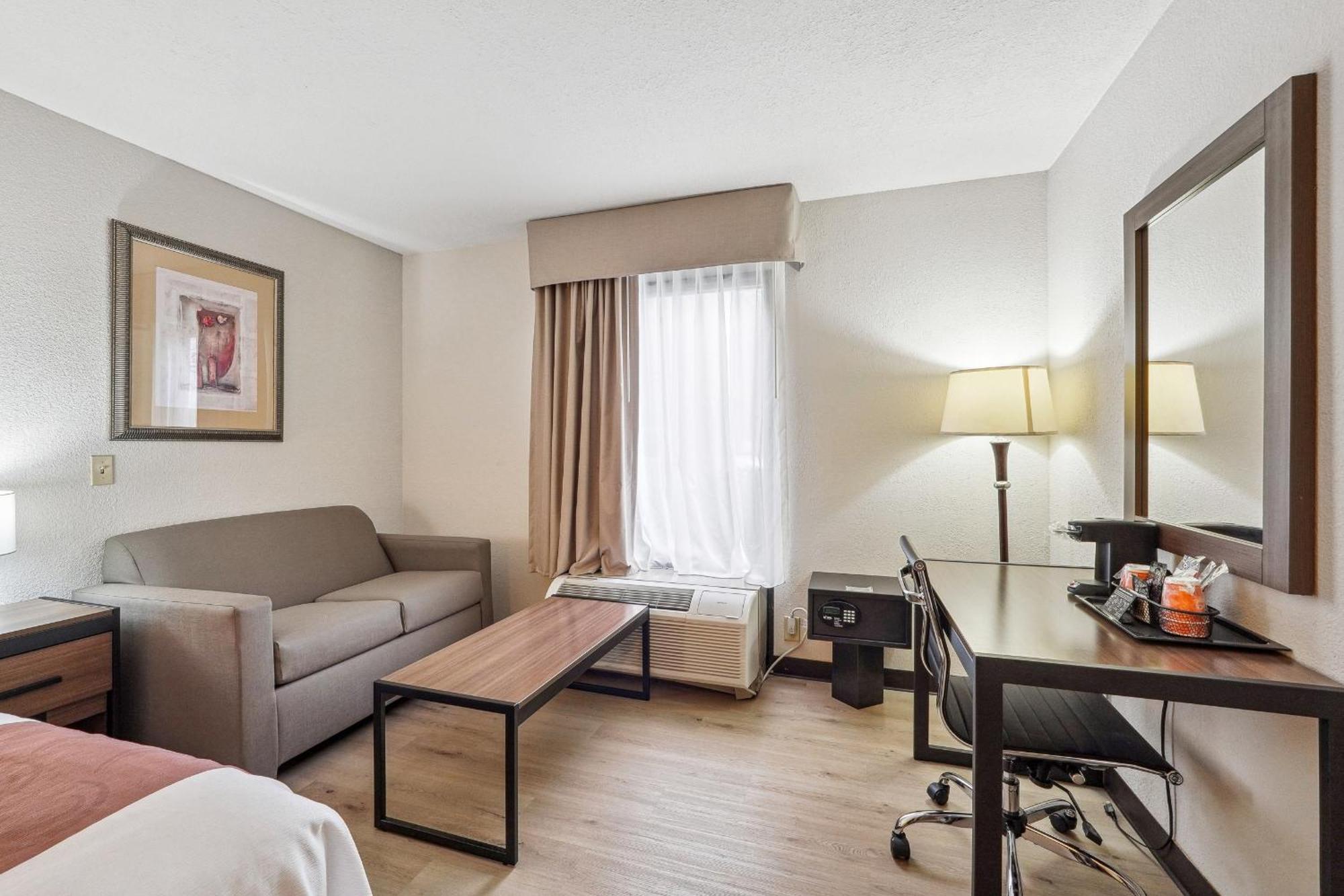 Quality Inn & Suites داوسونفيل المظهر الخارجي الصورة