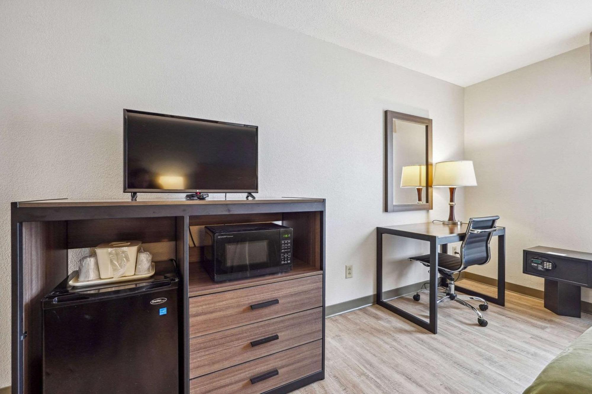 Quality Inn & Suites داوسونفيل المظهر الخارجي الصورة