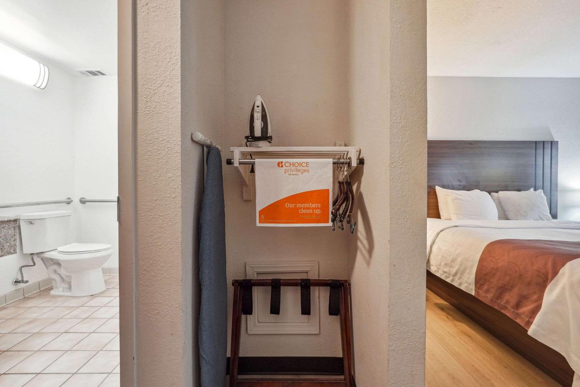 Quality Inn & Suites داوسونفيل المظهر الخارجي الصورة