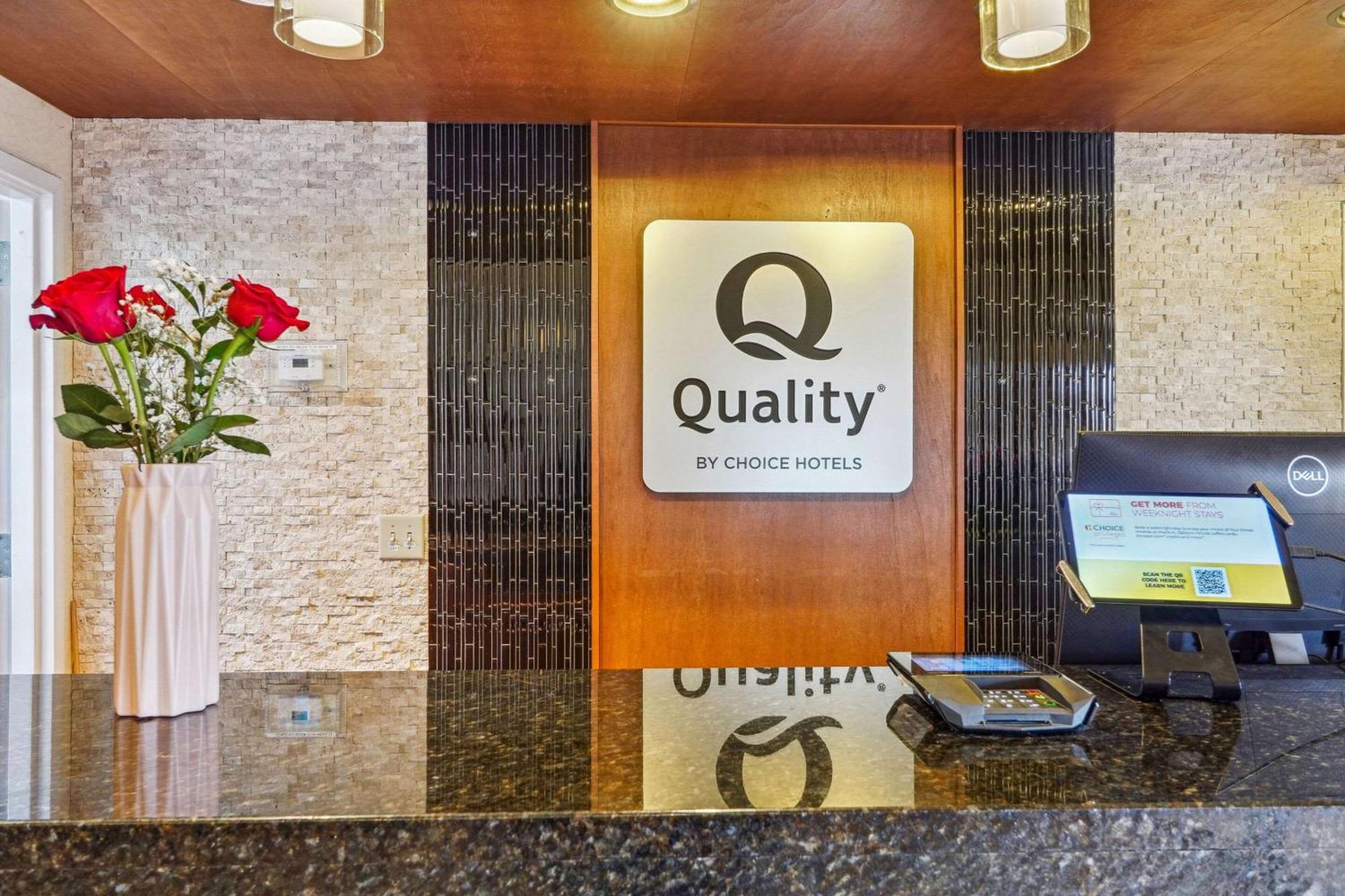 Quality Inn & Suites داوسونفيل المظهر الخارجي الصورة